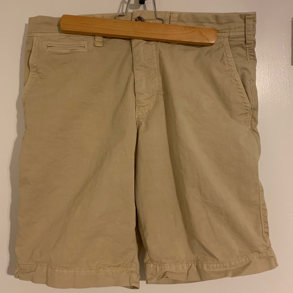 American Eagle Men's Flat Front Shorts
